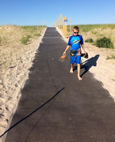 Polyester Mesh Flexible Access Beach Mats